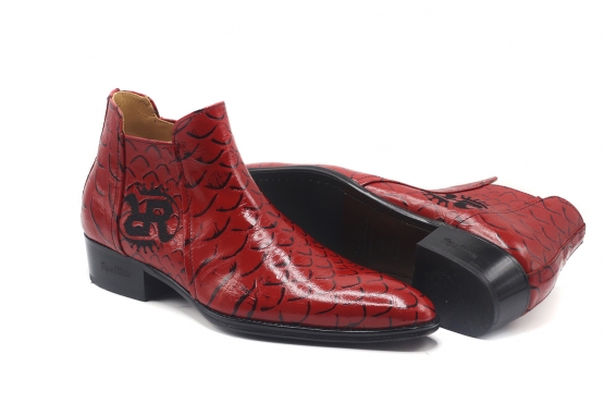 Rebelde Shoe model, manufactured in Anaconda Roja