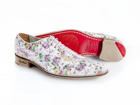 Lucano model model shoe, made in glit roses II.