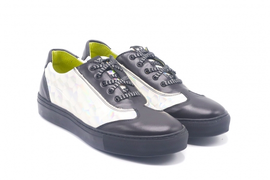 Modèle de chaussure Geom, fabriqué en Napa Negra Isi Candente N1