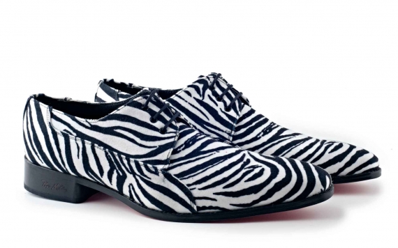 Faunia model shoe, made in Vecton white-black zebra.