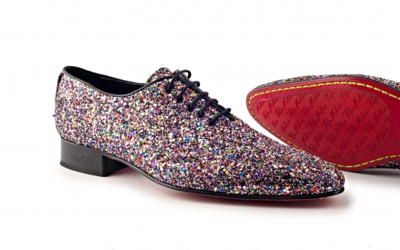 Star model shoe, manufactured in multicolored glitter