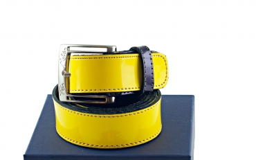 Piccadilly belt model, manufactured in lemon and purple patent leather.