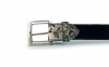 Modèle de ceinture Firefly, fabriqué en cuir verni noir et lame d'or. 