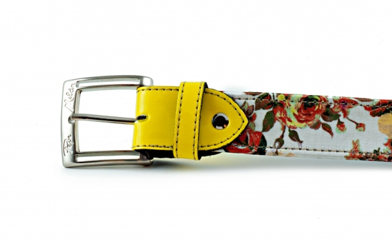 Butterfly model belt, manufactured in lemon patent leather and satin 70.