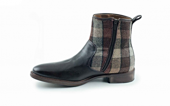  komper model short-leg boot, manufactured in niger nappa and brown scottish 