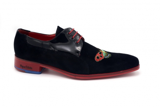 Shoe model Satisfaction, manufactured in TERCIOPELO NEGRO CH. NEGRO BORD. MARIPOSA