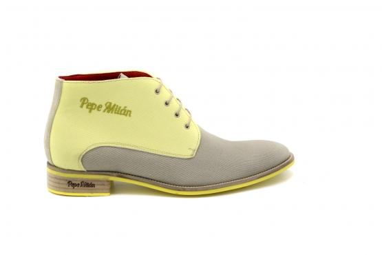 Zapato modelo Gea, fabricado en Lino Tierra - Lino Amarillo