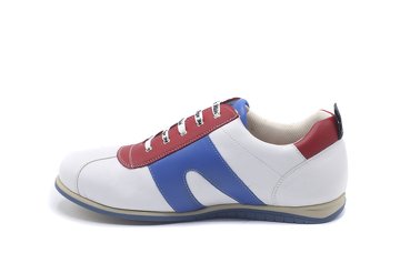 Eisley Sneaker-model, manufactured in Napa Blanca Roja & Azul Milan