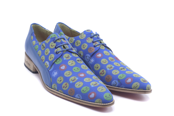 Smiley shoe-model, manufactured in Emoti Micro Azul Milan