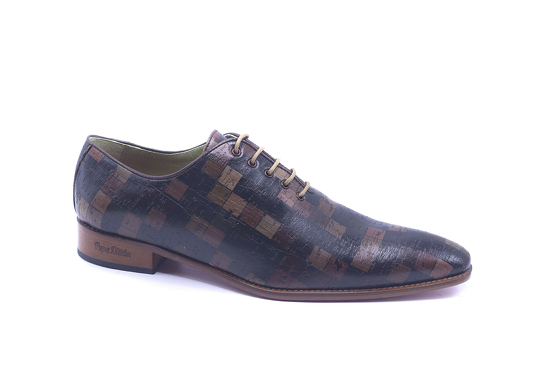 Zapato modelo Alfil, fabricado en Corcho Ajedrez