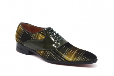 Shetland Shoe model, manufactured in Martele Escoces 01 y Charol Verde