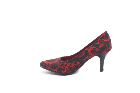 Zapato modelo Nerys, fabricado en Rosas Rojas