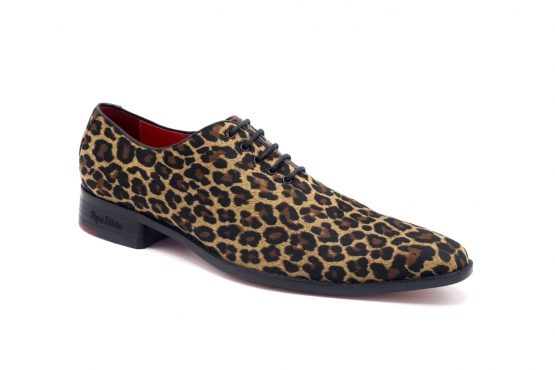 Shoe model Rosalind, manufactured in FANTASIA LEOPARDO