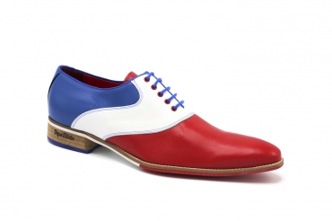 Zapato modelo Nederland, fabricado en Napa Roja Blanca y Azul.