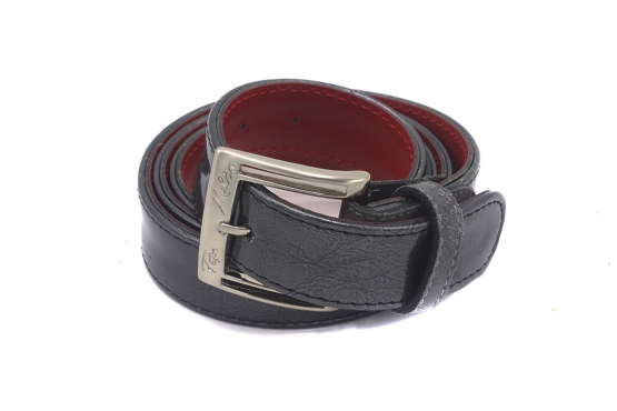 Shang model belt, manufactured in Charol Gris Carbon 