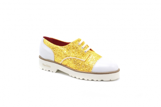 Zapato modelo Thunder, fabricado en 109 Glitter 97 c7 Napa Blanca