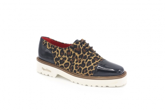 Zapato modelo Hans, fabricado en Charol Negro Leopardo Marron