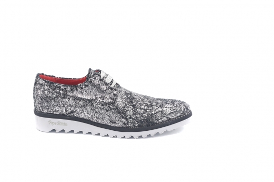 Urban Galaxy shoe, made of silver crape napa.