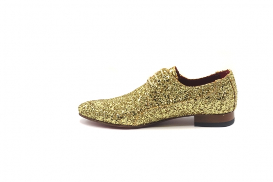 Zapato modelo Chick, fabricado en Glitter Oro