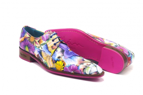 Zapato modelo Hibisco, fabricado en Napa Paradis