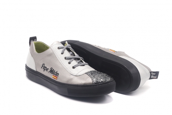 Sneakers modelo Seattle fabricado en Glitter y Bora