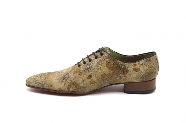 Zapato modelo Trop, fabricado en 133_Galilea Camel 13644 Vivos Negros