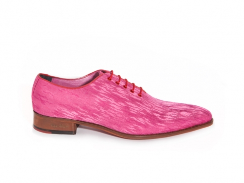 Zapato modelo Plush, fabricado en slow fuxia.