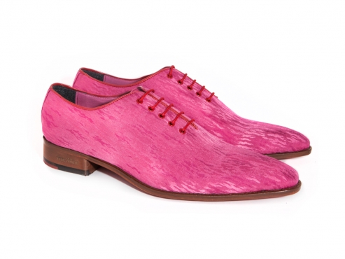 Zapato modelo Plush, fabricado en slow fuxia.