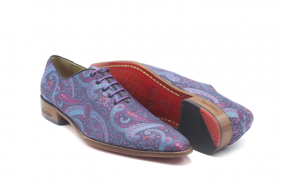 Modèle Guivre Shoe, fabriqué en couleur Karan Turquesa