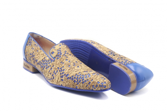 Zapato modelo Drake, fabricado en Laser 07 N5 Napa Azul