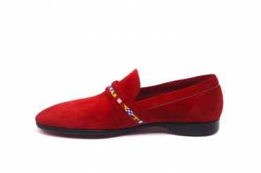 Zapato modelo Slider, fabricado en Ante Rojo