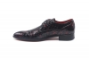 Zapato modelo Troupe, fabricado en Croco Patent Burdeos