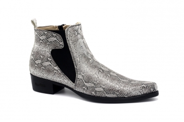 Gavial model bootie, made in Cobra Baby