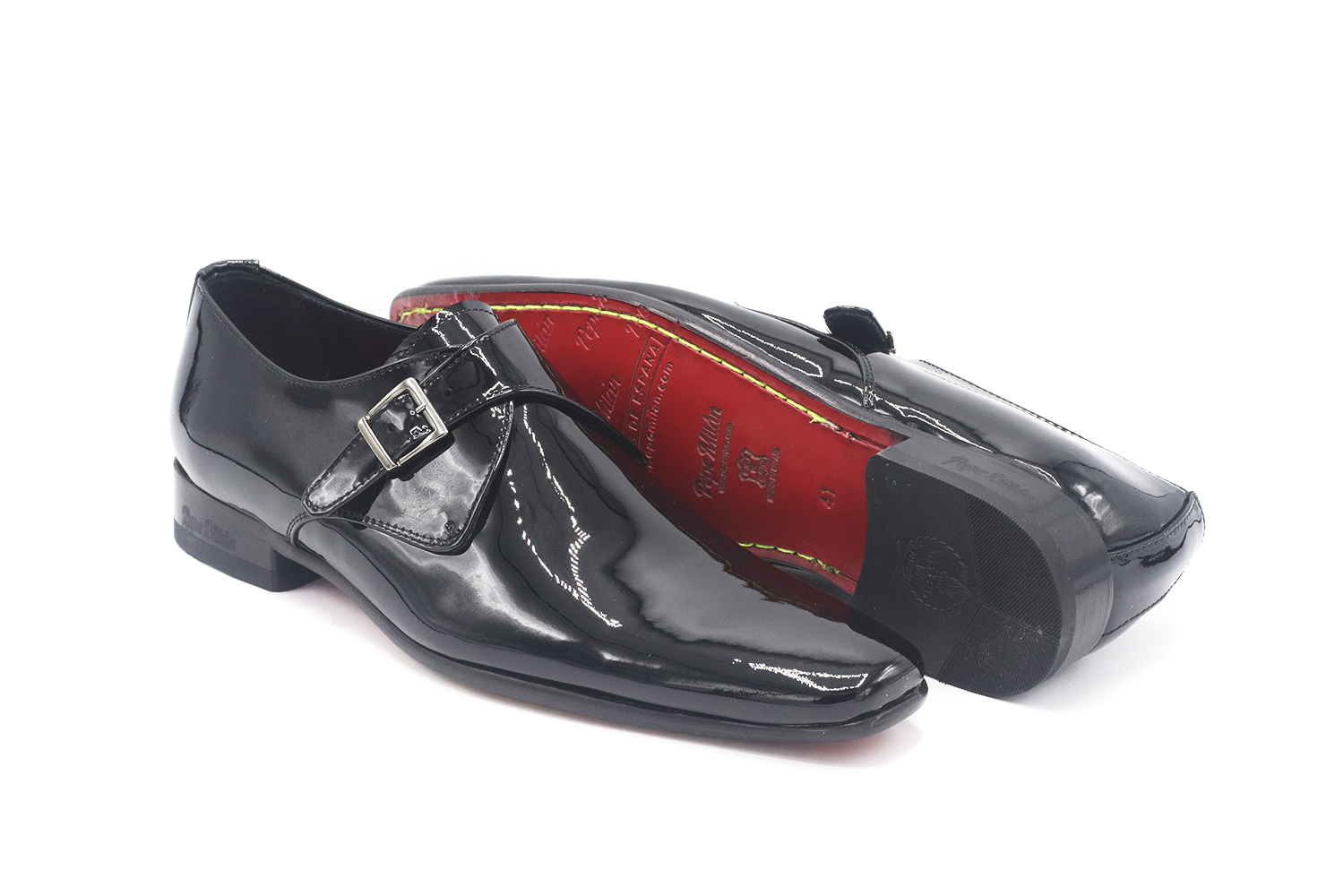 Patent leather shoe, designed in Travis patent leather,