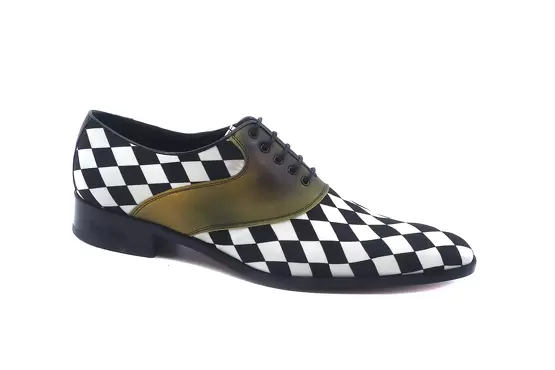 Zapato modelo Grand Prix, fabricado en Arlekin NB Napa Amarilla