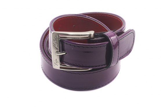 Ceinture modèle Azores fabriqué en cuir verni lilas bamby.