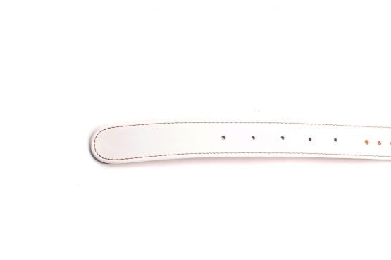 Coral model belt Made of white and mandarin patent leather