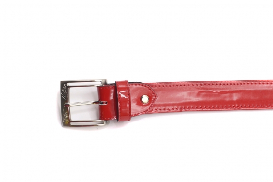 Troye model belt, manufactured in Charol Metal Cereza