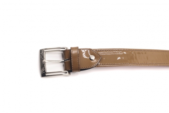 Modèle de ceinture Tofi model belt, fabriqué en Charol Toffe