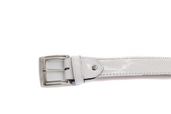 Cinturón modelo Nella, fabricado en Glitter Blanco y Charol Blanco