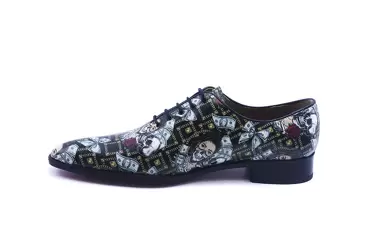 Modèle de chaussure Dollar Woman, fabriqué en Dollar Woman