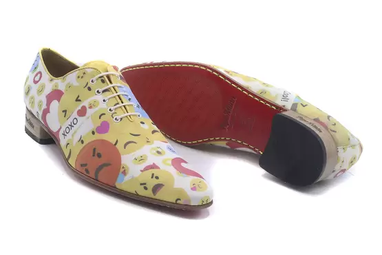 Zapato modelo Emotis, fabricado en Fantasia Emotis Locos