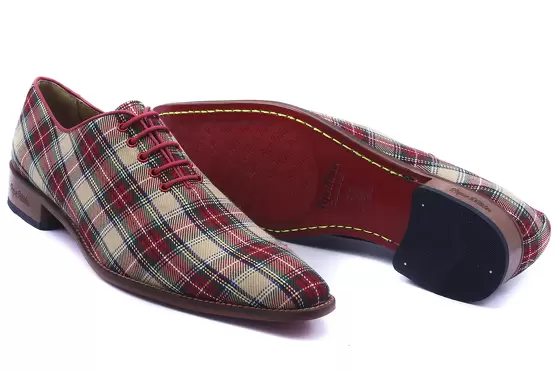 Scottish Walter model shoe, made of textile