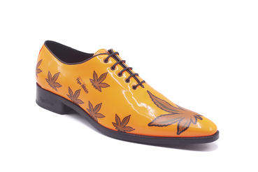Zapato modelo Atómica, fabricado en Ch Flúor Naranja Fantasia Marihuana