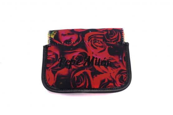 Monedero modelo Colett, fabricado en Rosas Rojas