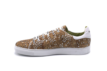 Sneaker modelo Iver Sra, fabricado en Laser 07 Napa Blanca