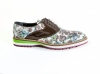 Modèle de sneaker Nuovo marrone, fabriqué en roses glitter III et cuir verni marron.