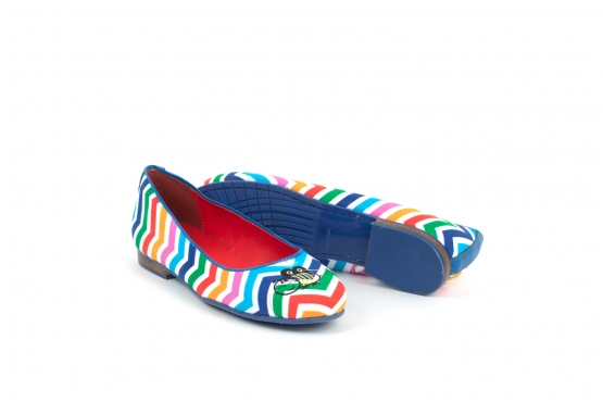 Zapato bailarina modelo Bow fabricado en FANTASIA ILUSION NAPA AZUL