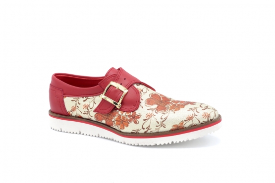 Zapato modelo Clivia Lame Oro Nº 5 Napa Roja.