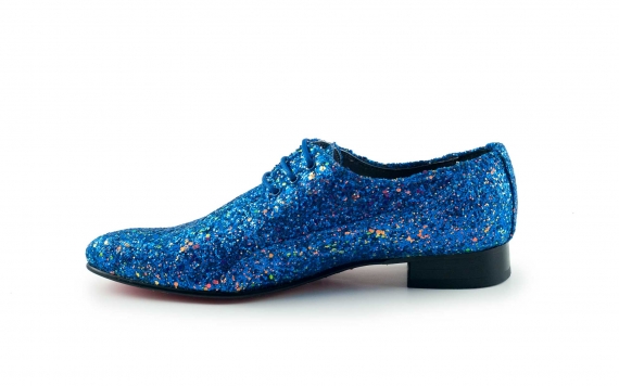 Zapato modelo Blue Festival, fabricado en glitter windy azul